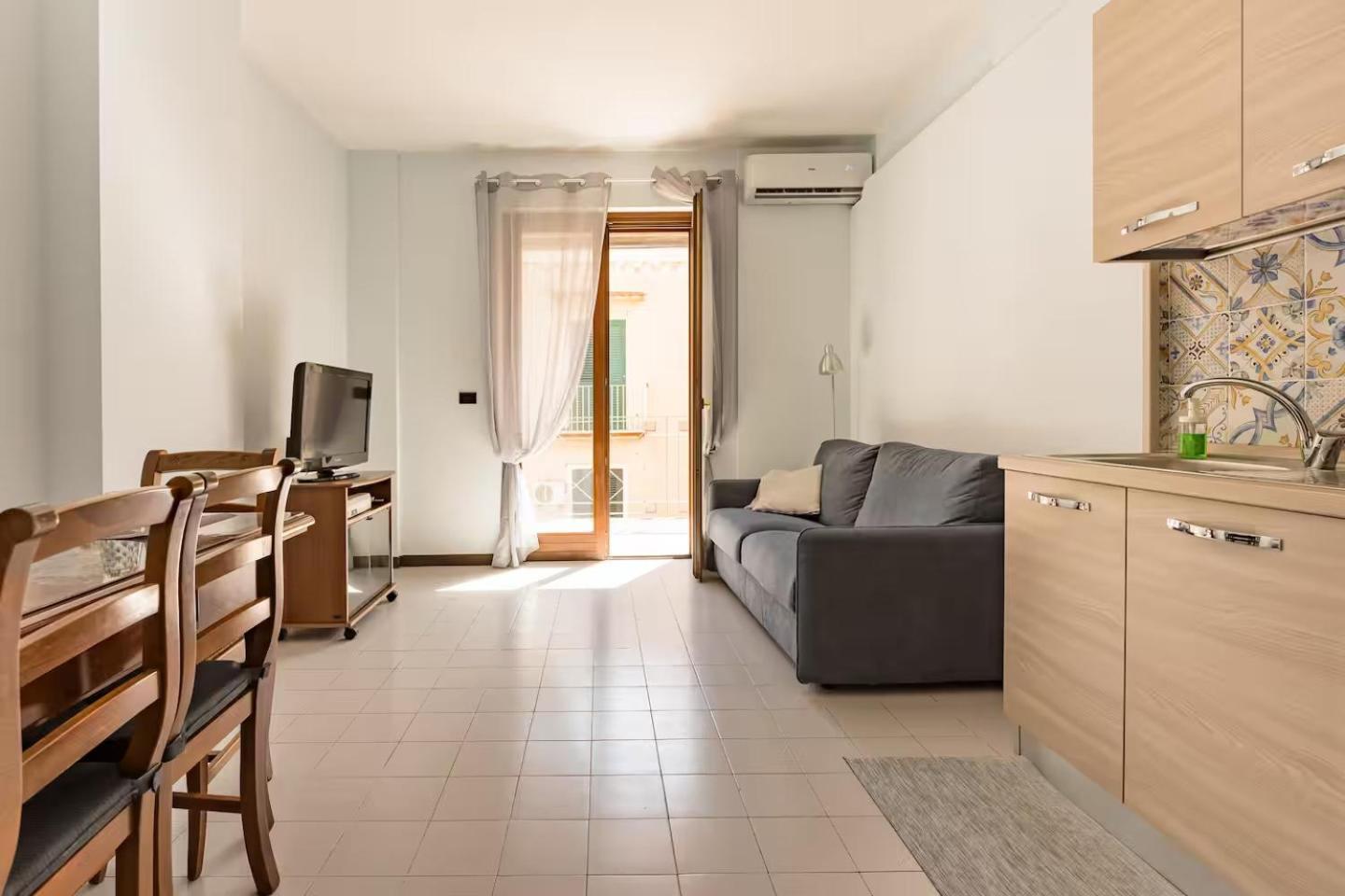 Bluemar Guest House Кастеламаре ди Стабия Екстериор снимка